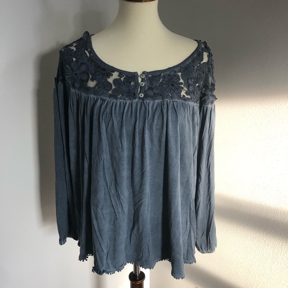 POL Tops - POL gorgeous top
